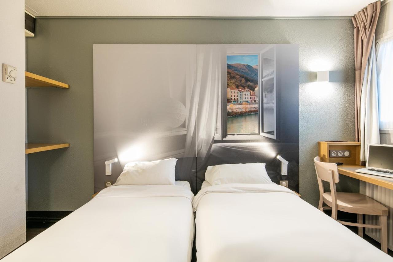 B&B Hotel Grenoble Universite 1 Gieres Bagian luar foto