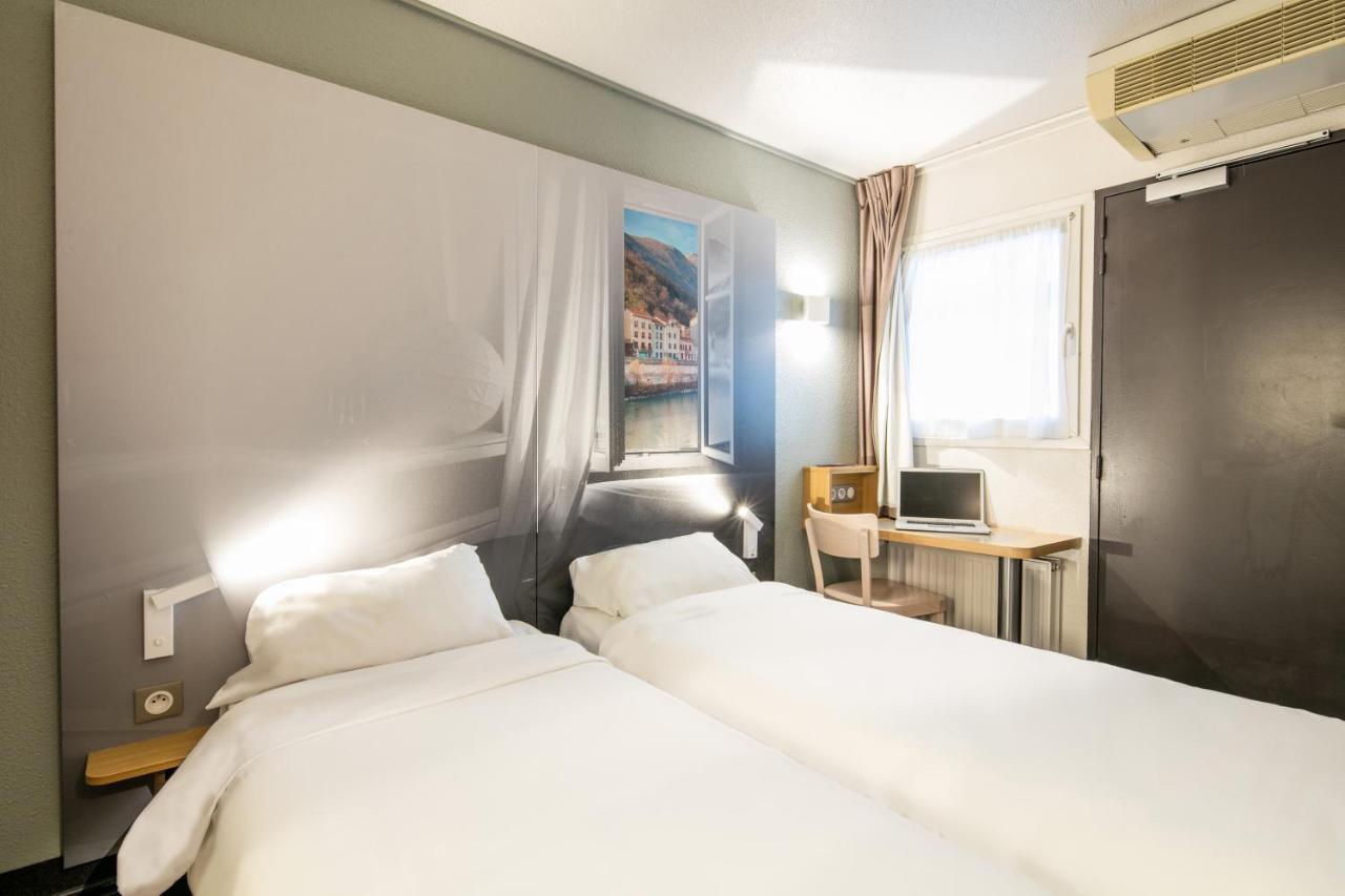 B&B Hotel Grenoble Universite 1 Gieres Bagian luar foto