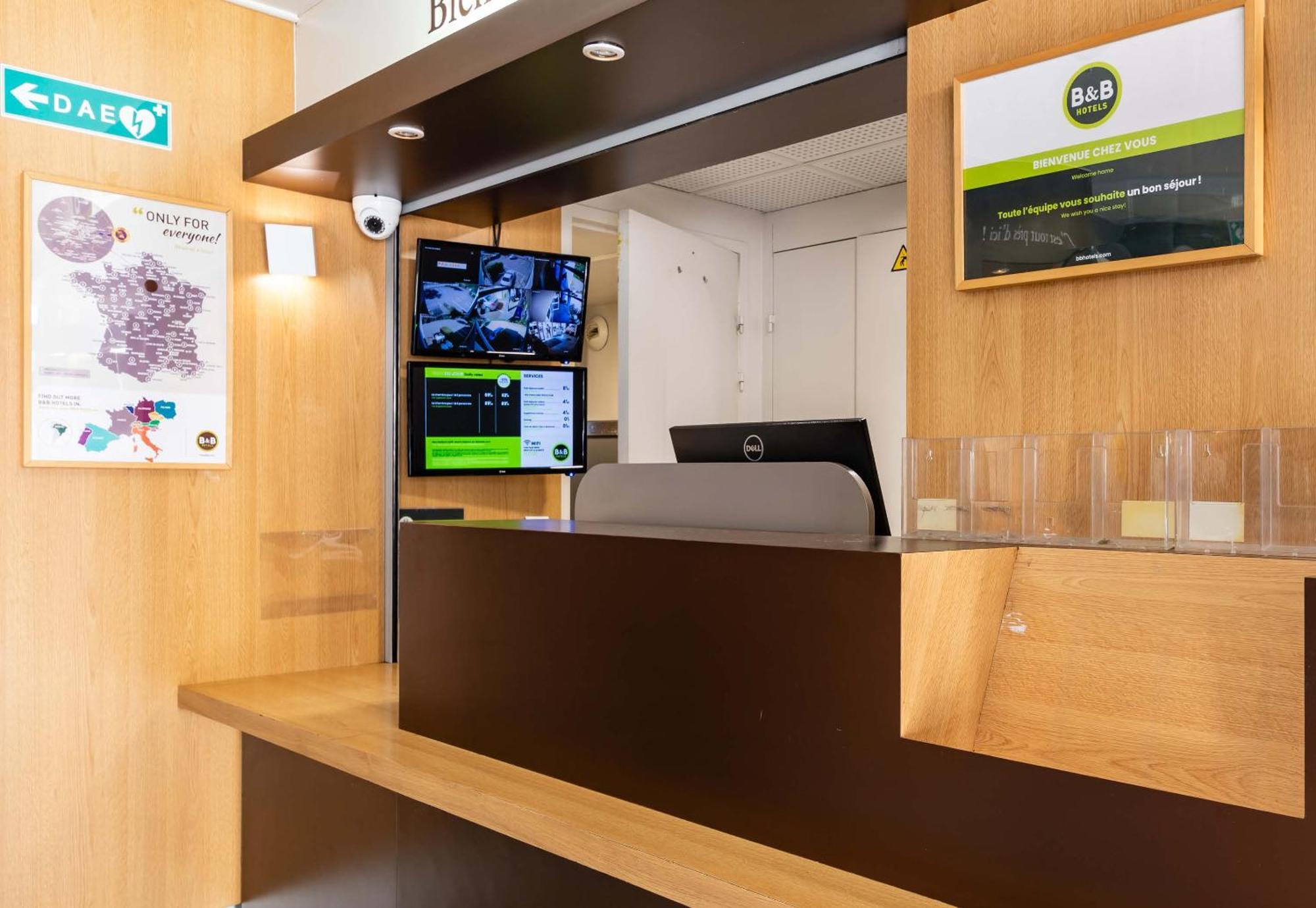 B&B Hotel Grenoble Universite 1 Gieres Bagian luar foto