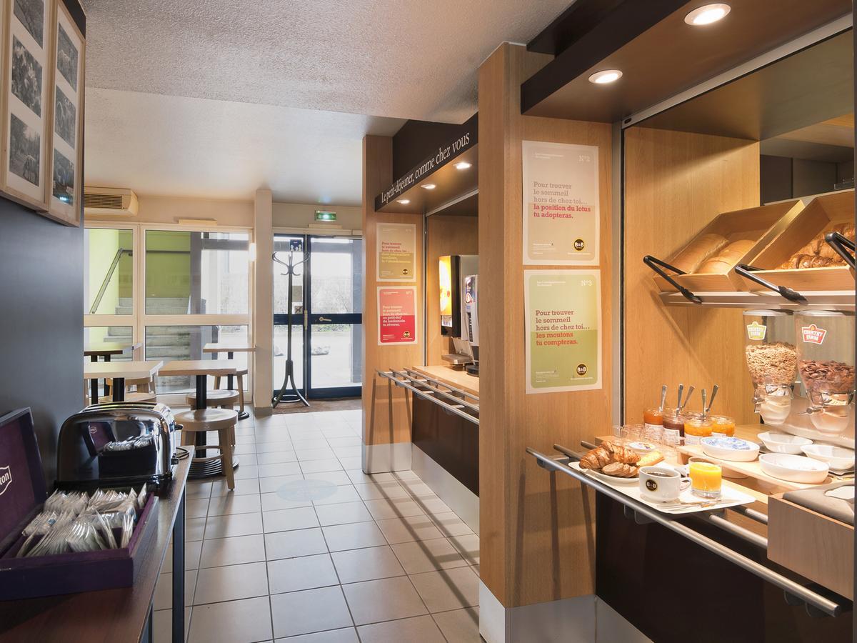 B&B Hotel Grenoble Universite 1 Gieres Bagian luar foto