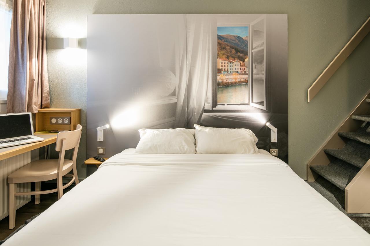 B&B Hotel Grenoble Universite 1 Gieres Bagian luar foto