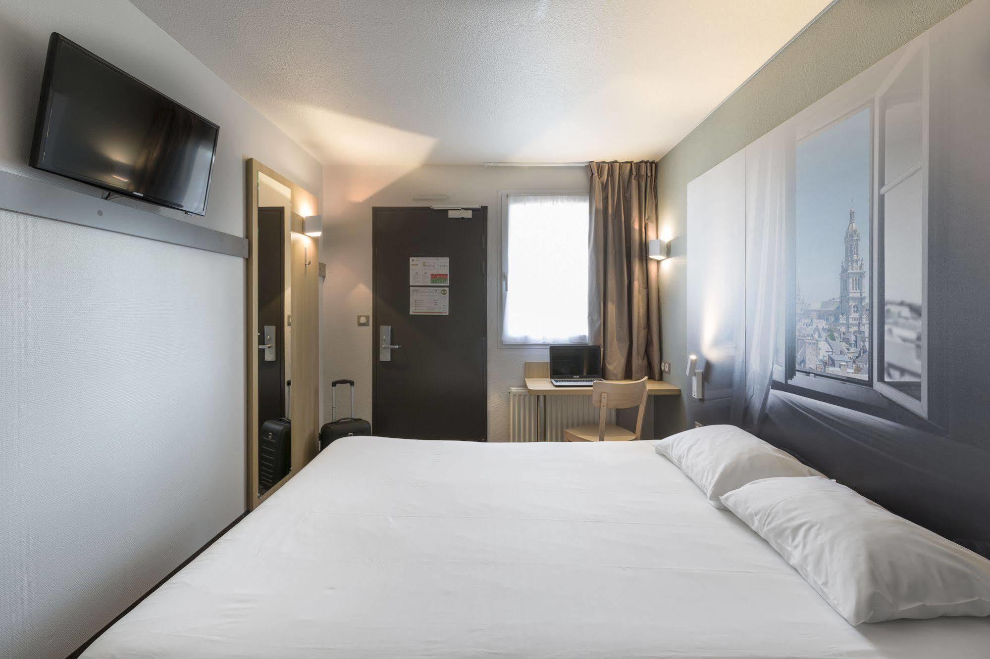 B&B Hotel Grenoble Universite 1 Gieres Bagian luar foto