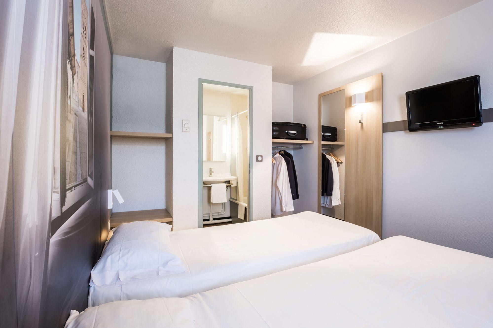 B&B Hotel Grenoble Universite 1 Gieres Bagian luar foto